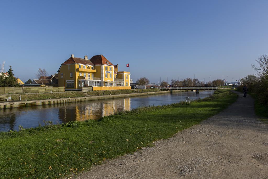 Badehotellet Grenaa Strand ภายนอก รูปภาพ